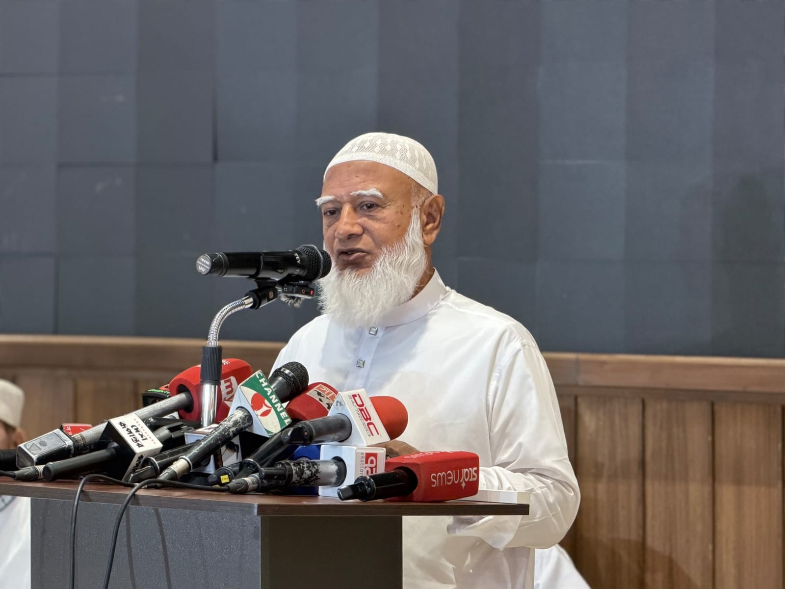 ফ্যান মেরামত থেকে সংসদ: জামায়াতের কৌশলের রাজনীতি