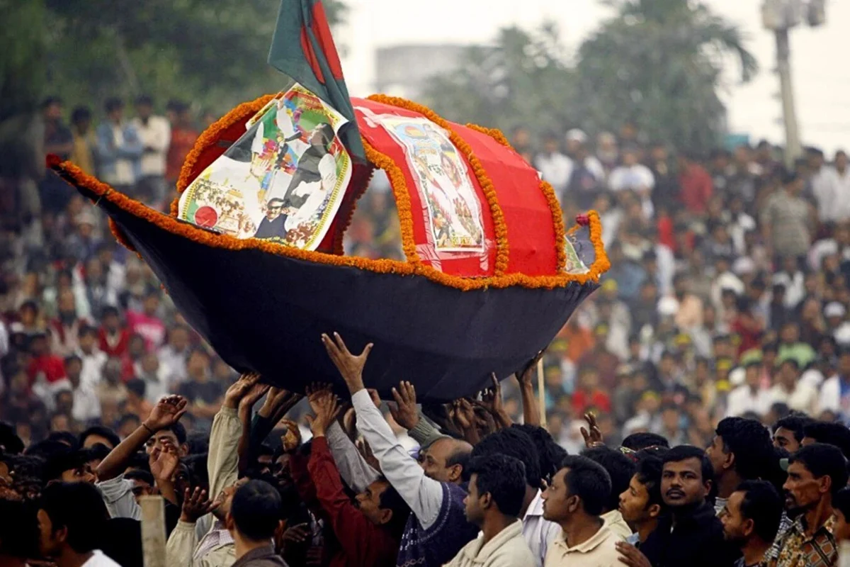 প্রতিষ্ঠাবার্ষিকীর আগে ধরপাকড়, চাপে আওয়ামী লীগ